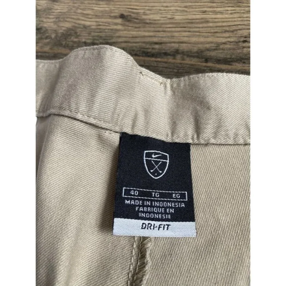 EUC Mens Nike Golf Pleated Front Khaki‎ Shorts Size 40